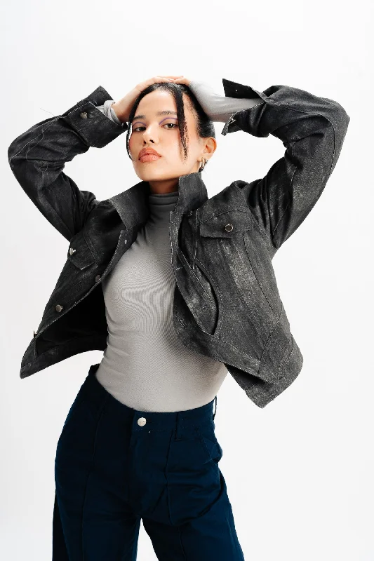 Casual and Comfortable Outfits Black Spread Collar Denim Jacket